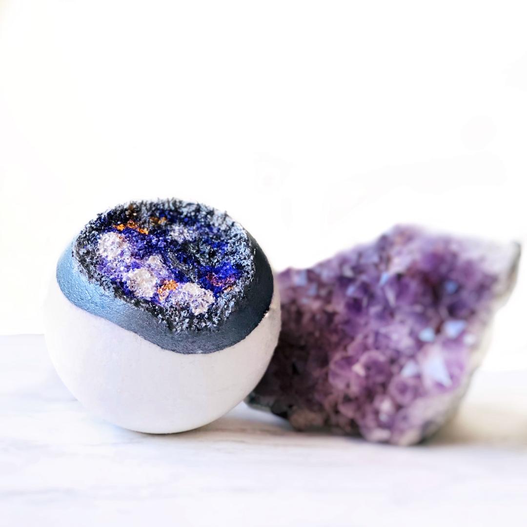 Amethyst |Hand-painted| Geode Bath Bomb