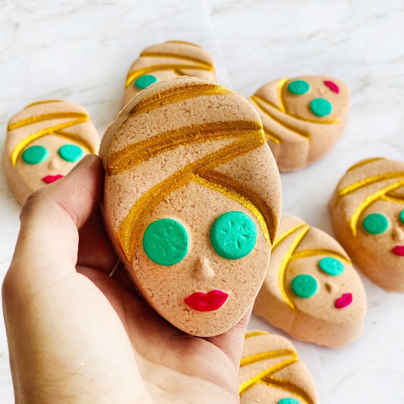 Spa Girl |Hand-painted| Bath Bomb